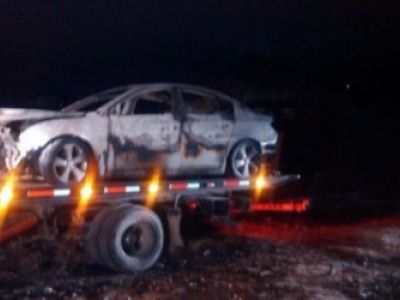 Descubren cadáver en automóvil incendiado en reserva de Santa María Xonacatepec